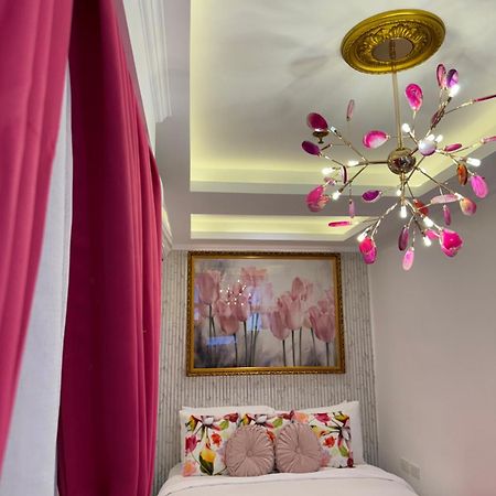 Isabelle Royale Suites Makati Manille Extérieur photo