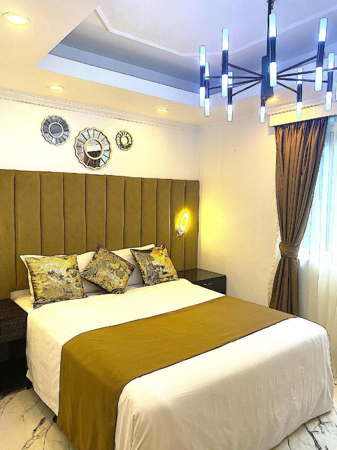 Isabelle Royale Suites Makati Manille Extérieur photo