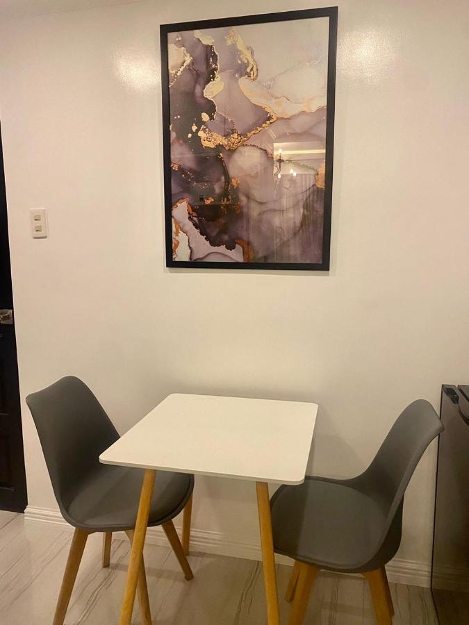 Isabelle Royale Suites Makati Manille Extérieur photo