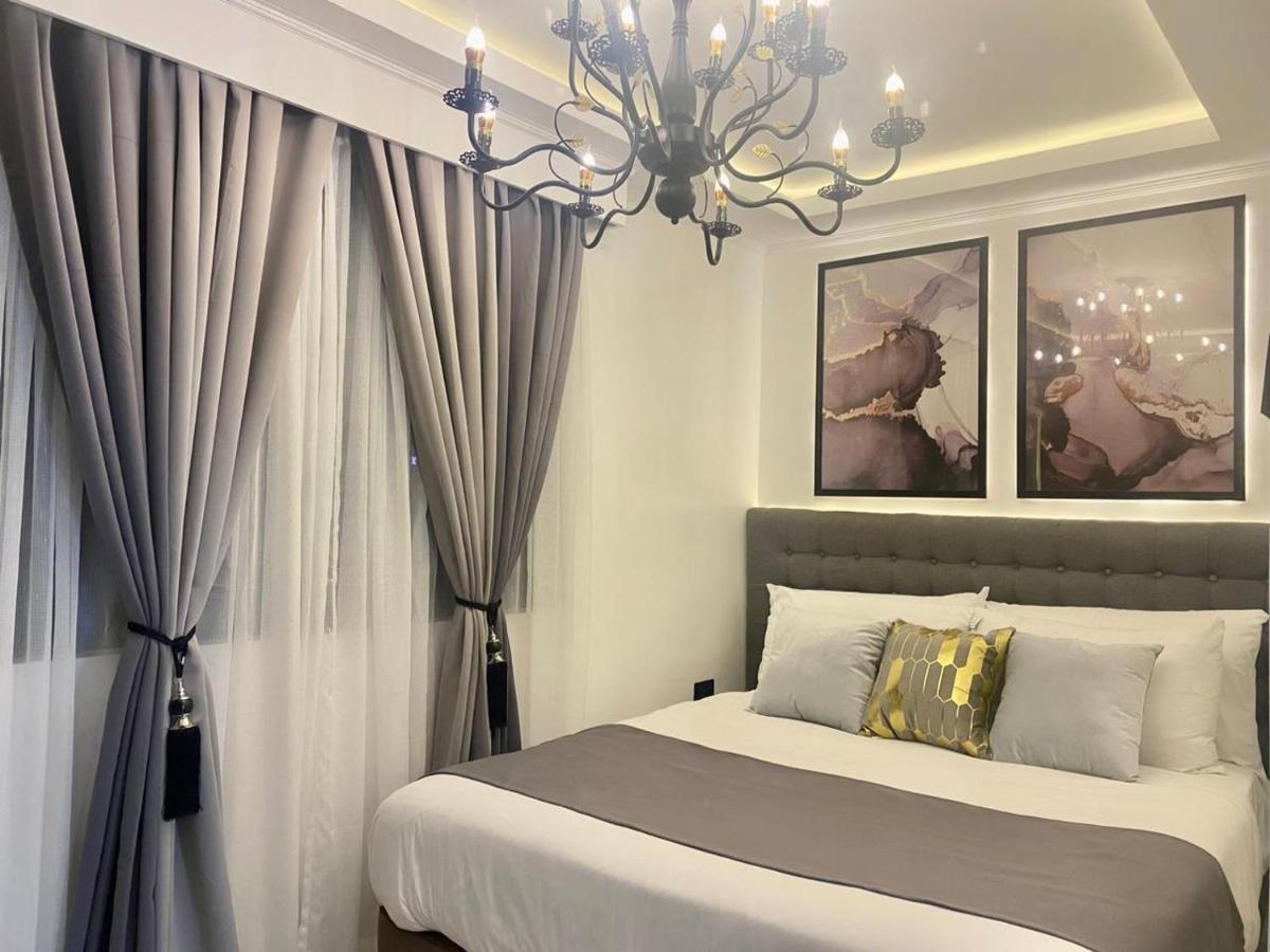 Isabelle Royale Suites Makati Manille Extérieur photo