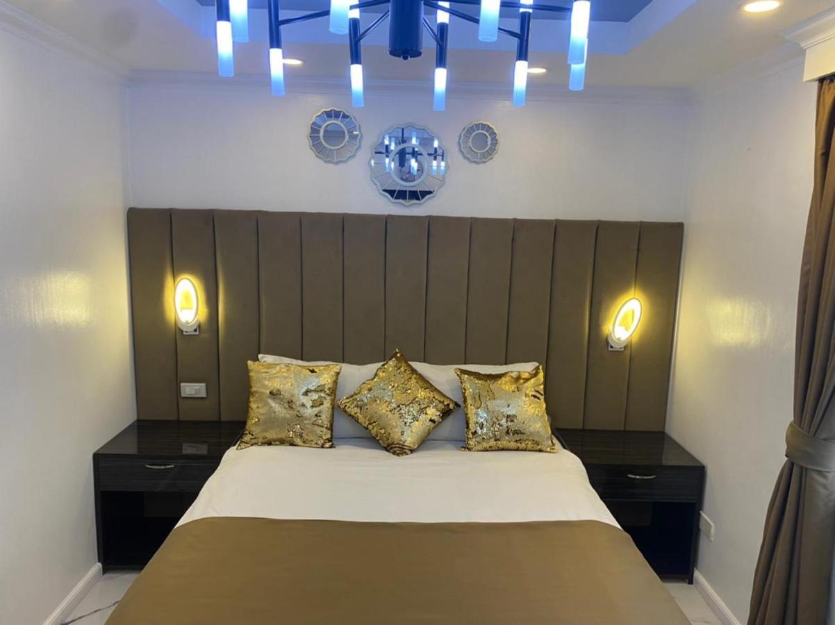 Isabelle Royale Suites Makati Manille Extérieur photo