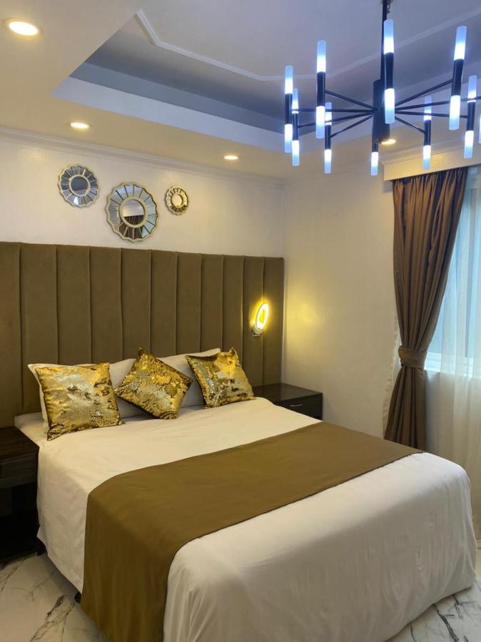 Isabelle Royale Suites Makati Manille Extérieur photo