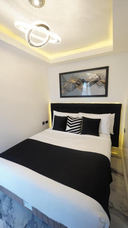 Isabelle Royale Suites Makati Manille Extérieur photo