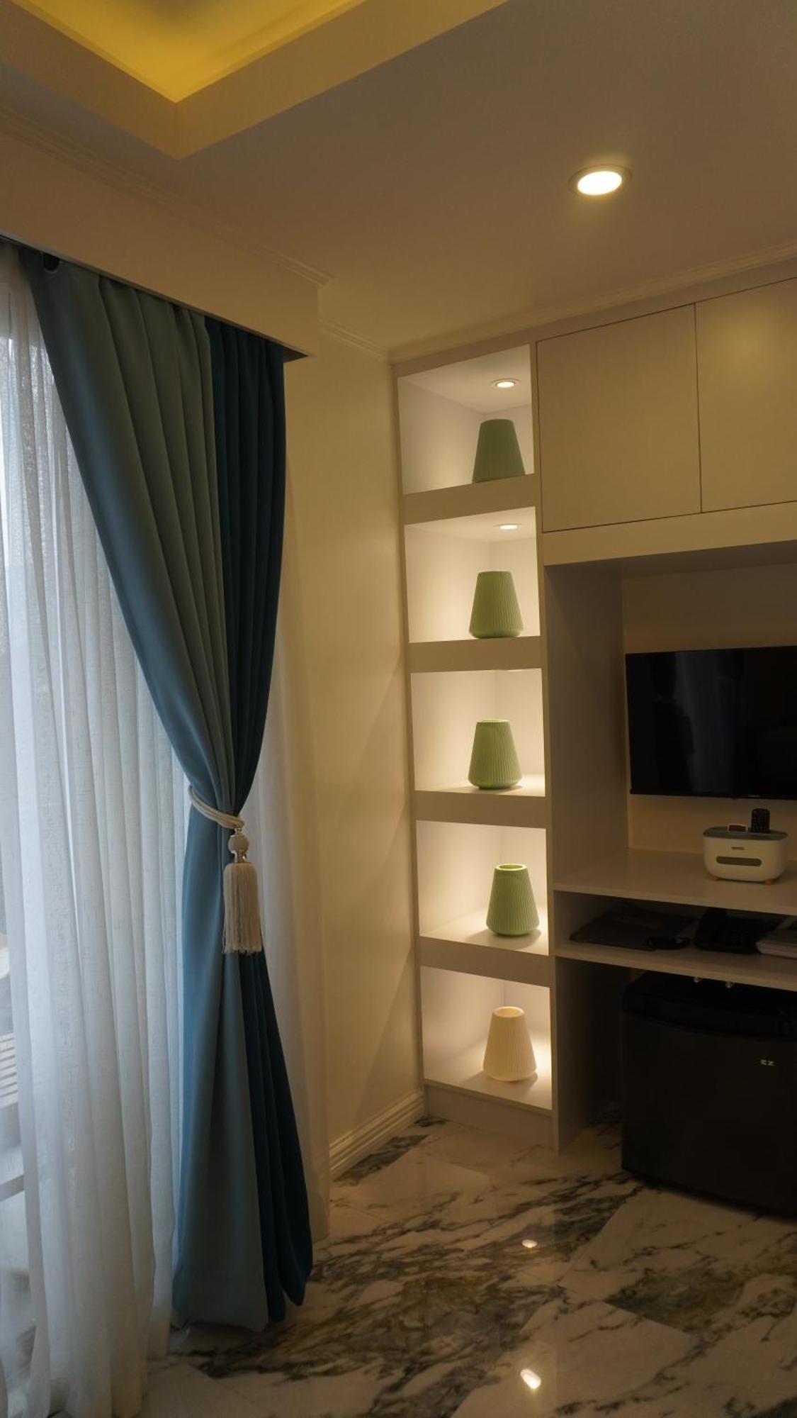 Isabelle Royale Suites Makati Manille Extérieur photo