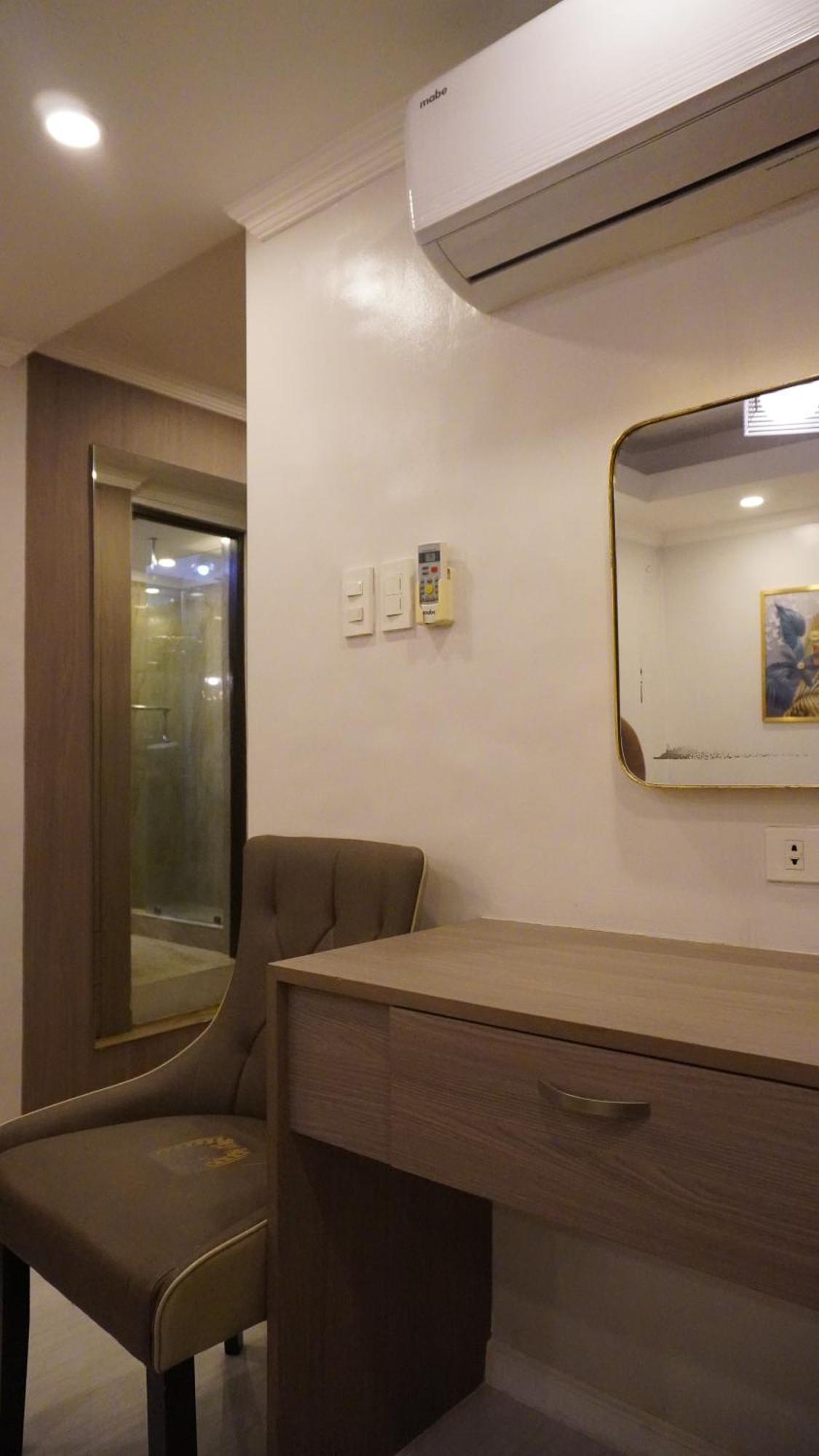 Isabelle Royale Suites Makati Manille Extérieur photo