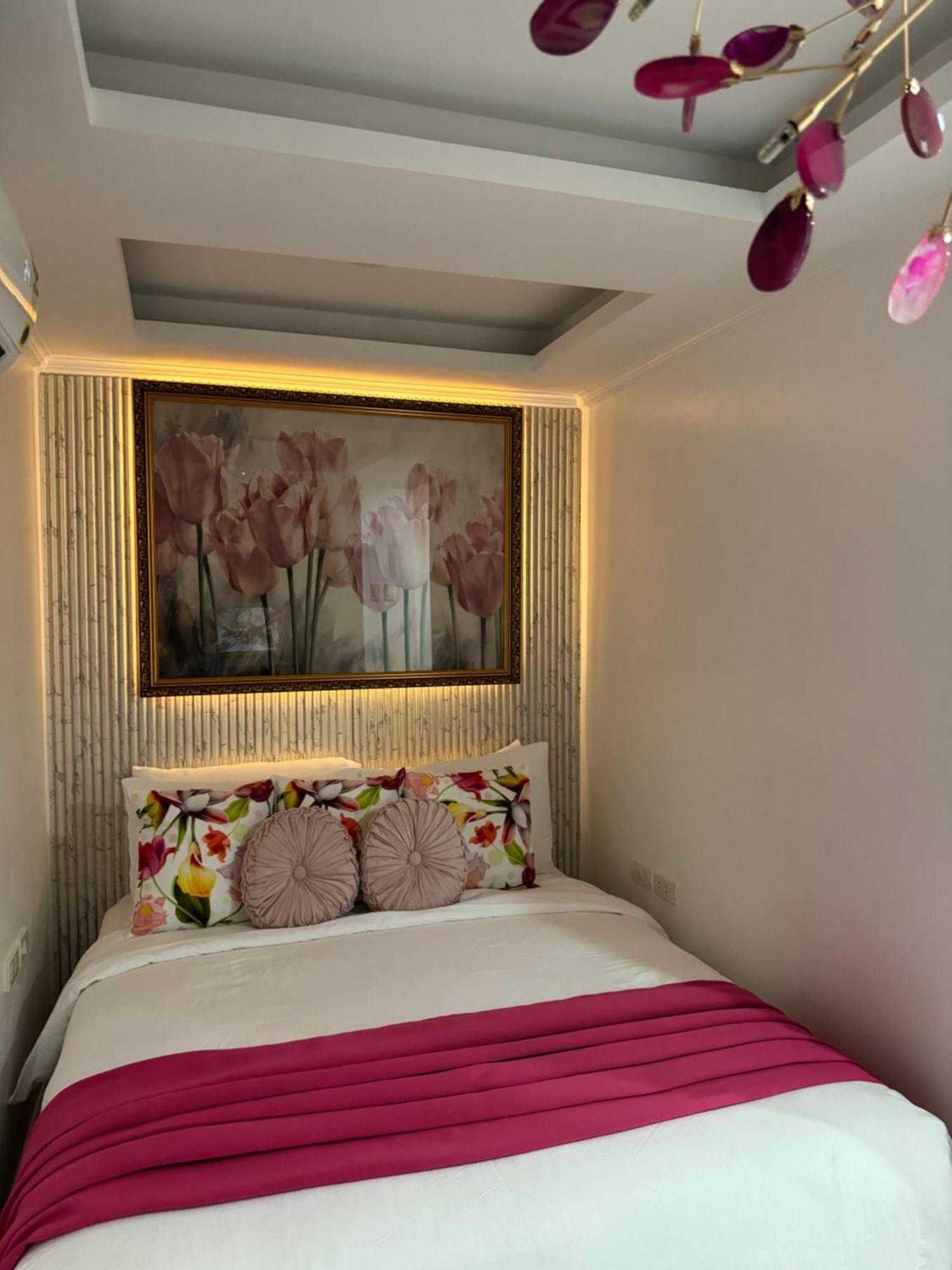 Isabelle Royale Suites Makati Manille Extérieur photo