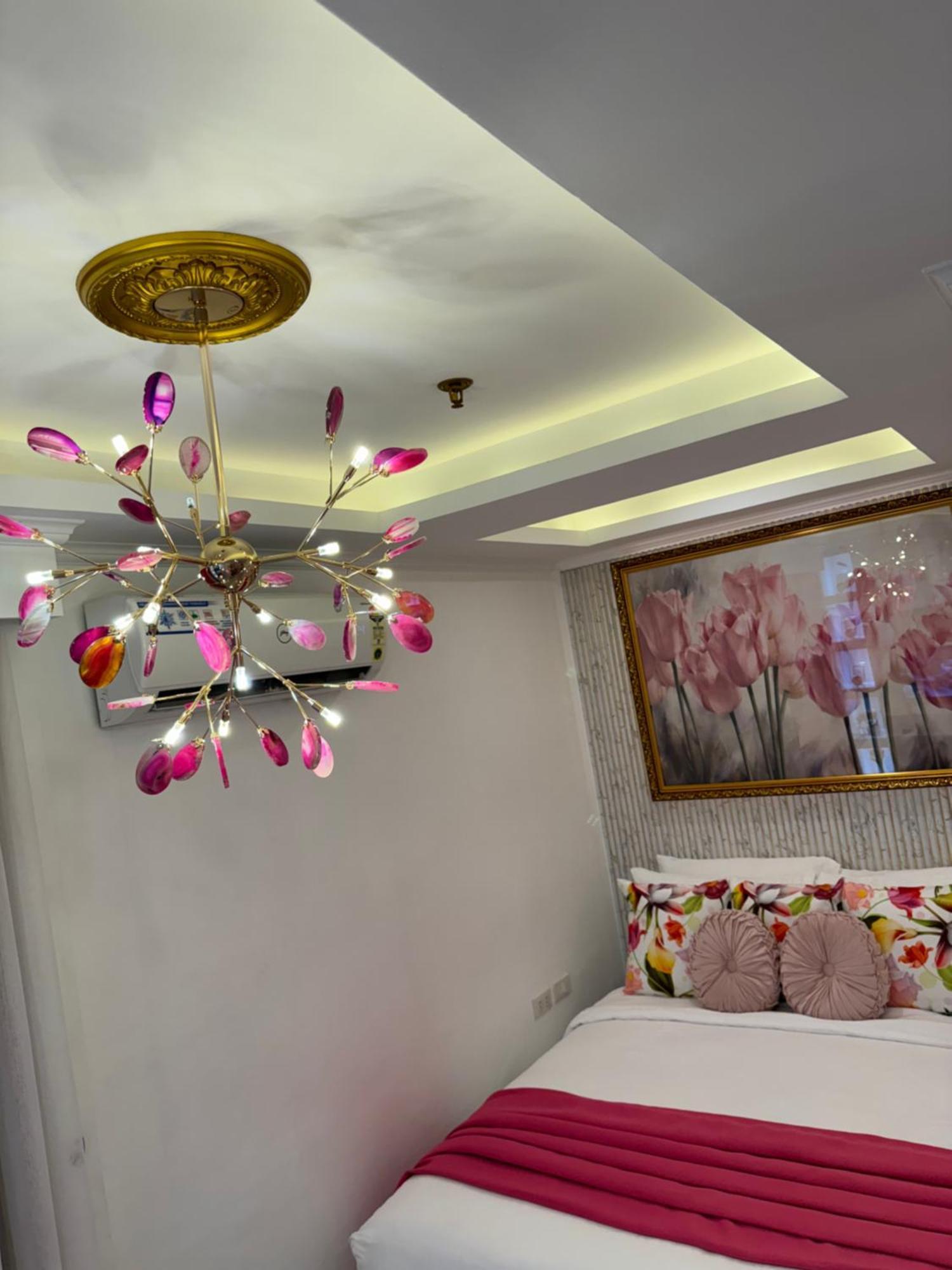 Isabelle Royale Suites Makati Manille Extérieur photo